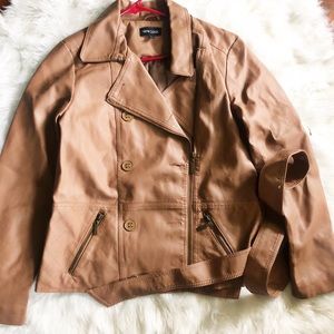 Women’s leather jacket